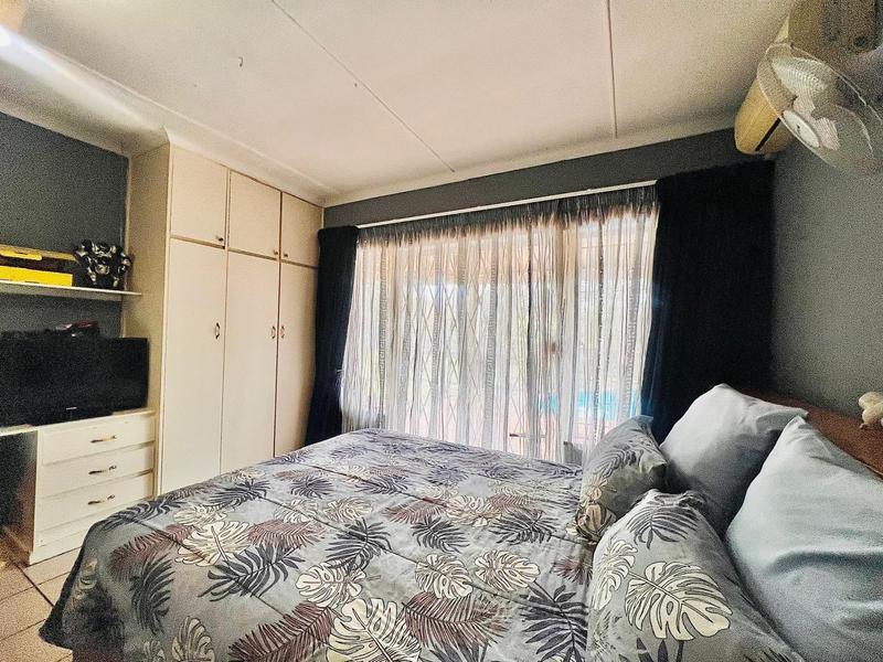 4 Bedroom Property for Sale in Lincoln Meade KwaZulu-Natal