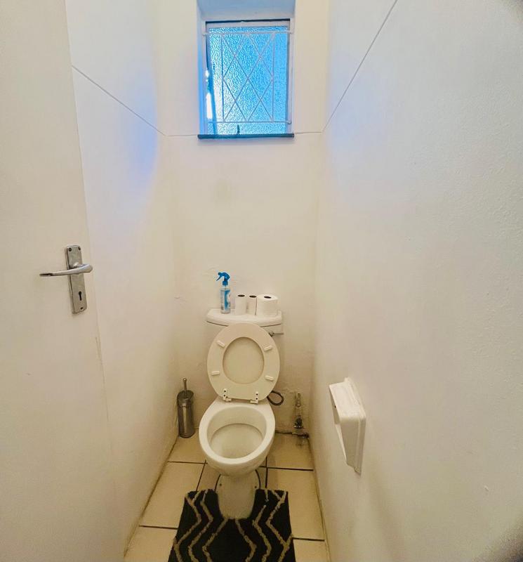 2 Bedroom Property for Sale in Glenwood KwaZulu-Natal