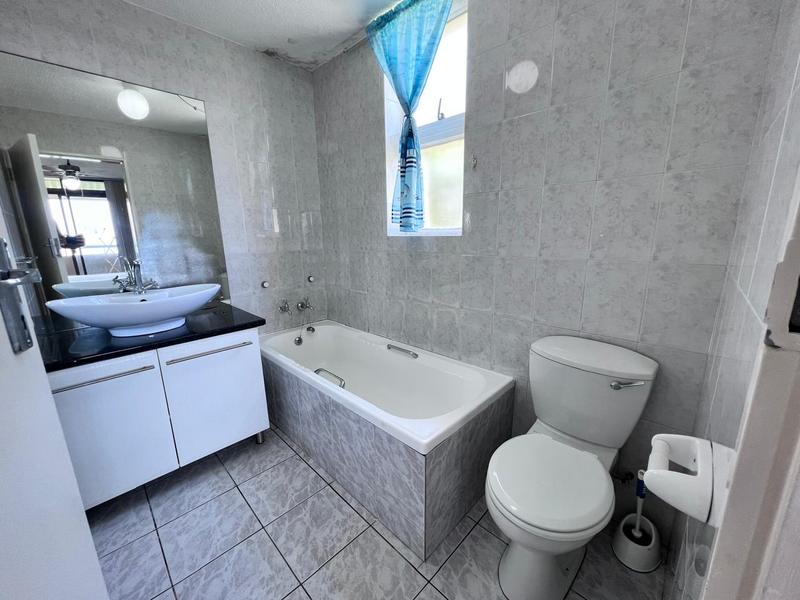 3 Bedroom Property for Sale in Manaba Beach KwaZulu-Natal