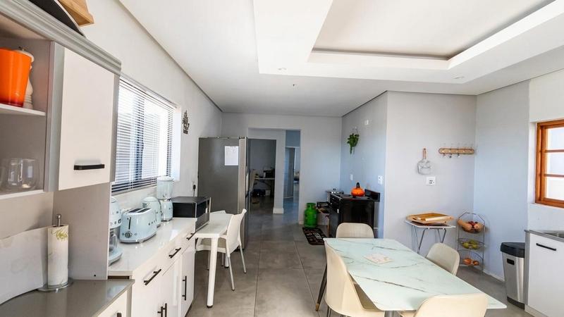 5 Bedroom Property for Sale in La Lucia KwaZulu-Natal
