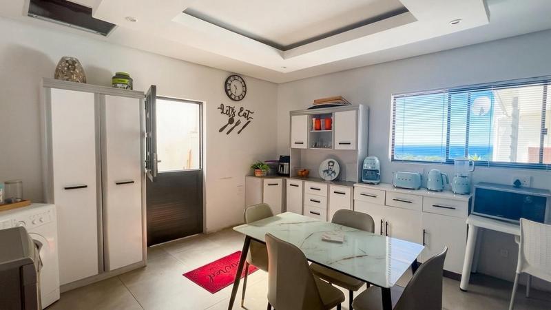 5 Bedroom Property for Sale in La Lucia KwaZulu-Natal
