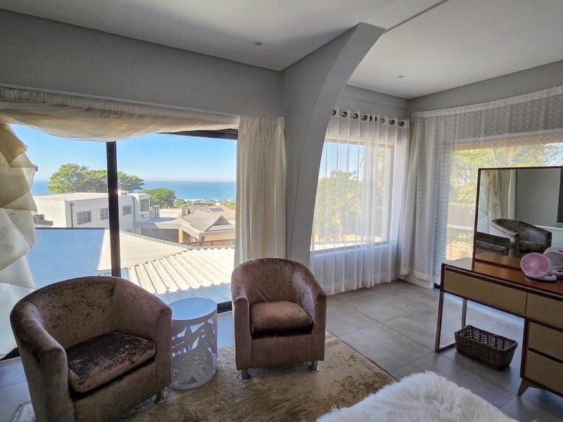 5 Bedroom Property for Sale in La Lucia KwaZulu-Natal