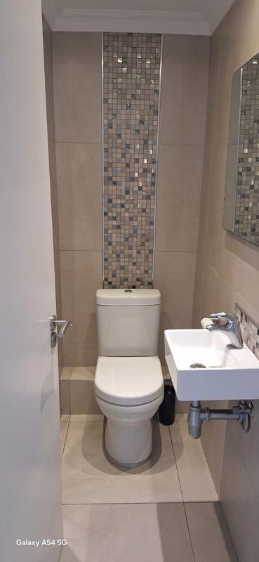 2 Bedroom Property for Sale in Umhlanga Rocks KwaZulu-Natal