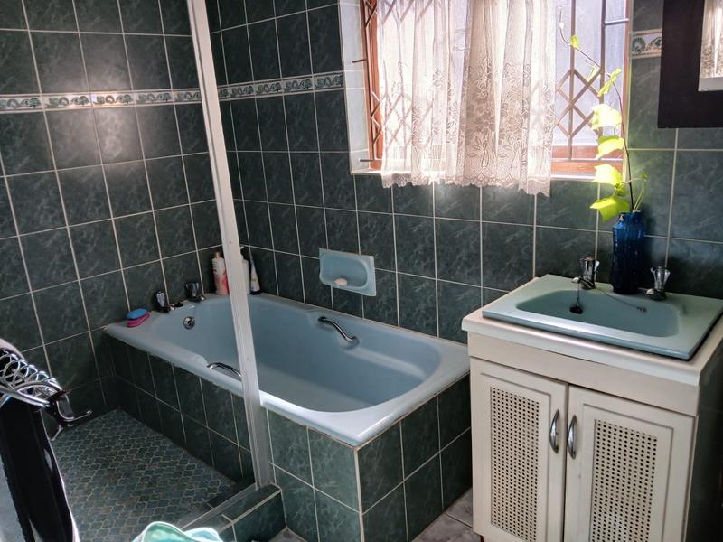 3 Bedroom Property for Sale in Escombe KwaZulu-Natal