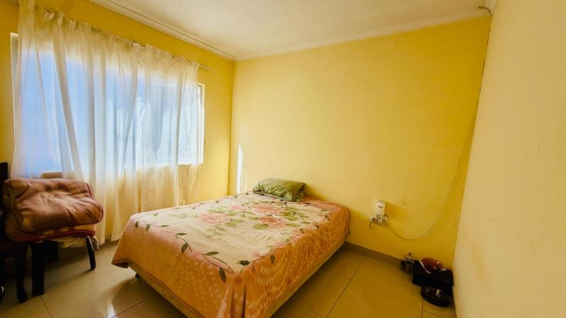 5 Bedroom Property for Sale in Mount Vernon KwaZulu-Natal