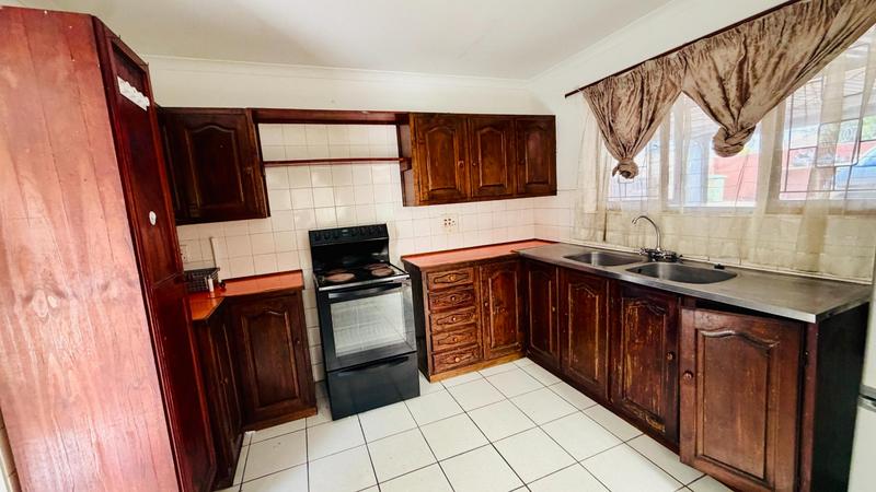 4 Bedroom Property for Sale in Sea View KwaZulu-Natal