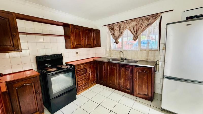 4 Bedroom Property for Sale in Sea View KwaZulu-Natal
