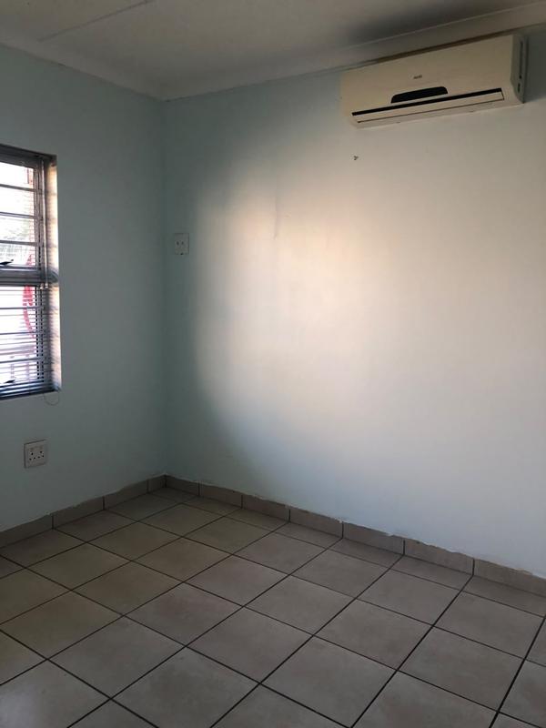 To Let 2 Bedroom Property for Rent in Meer En See KwaZulu-Natal
