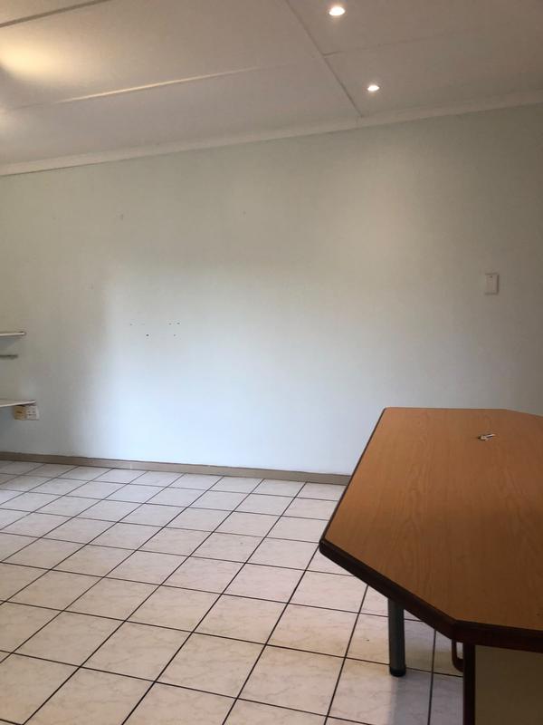 To Let 2 Bedroom Property for Rent in Meer En See KwaZulu-Natal
