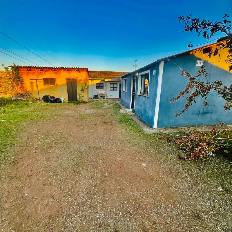 To Let 2 Bedroom Property for Rent in Umlazi KwaZulu-Natal