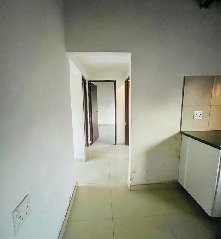 To Let 2 Bedroom Property for Rent in Umlazi KwaZulu-Natal