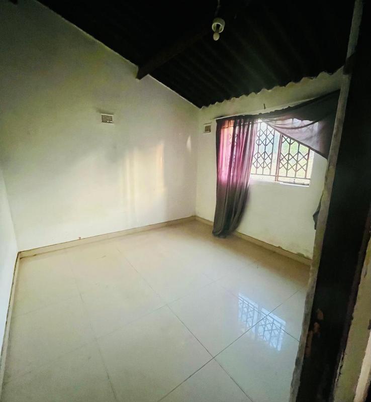 To Let 2 Bedroom Property for Rent in Umlazi KwaZulu-Natal