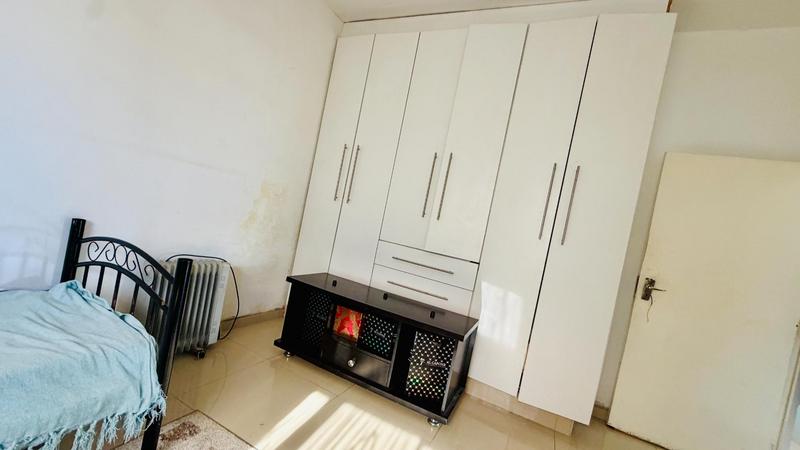 5 Bedroom Property for Sale in Mobeni Heights KwaZulu-Natal