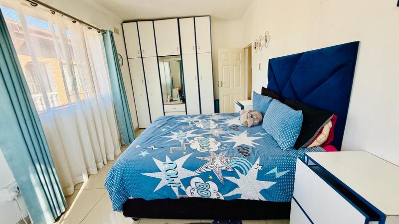5 Bedroom Property for Sale in Mobeni Heights KwaZulu-Natal