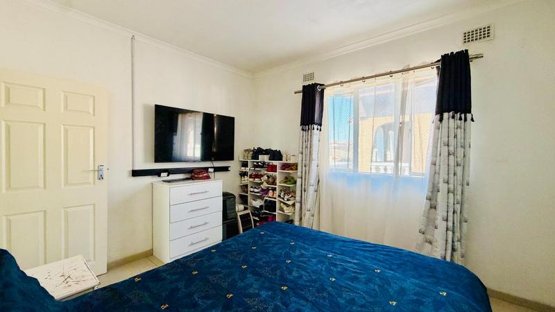 5 Bedroom Property for Sale in Mobeni Heights KwaZulu-Natal
