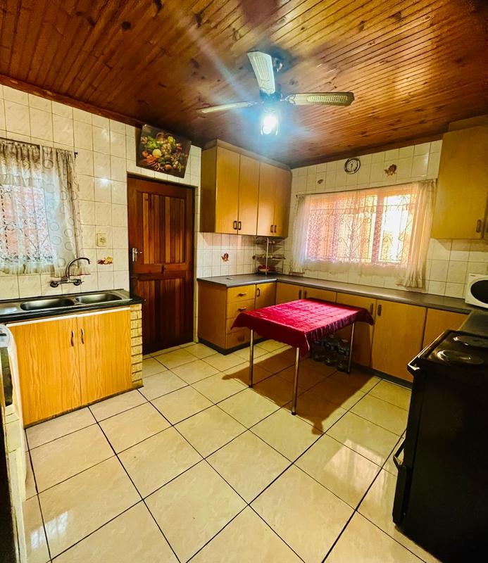 5 Bedroom Property for Sale in Westham KwaZulu-Natal