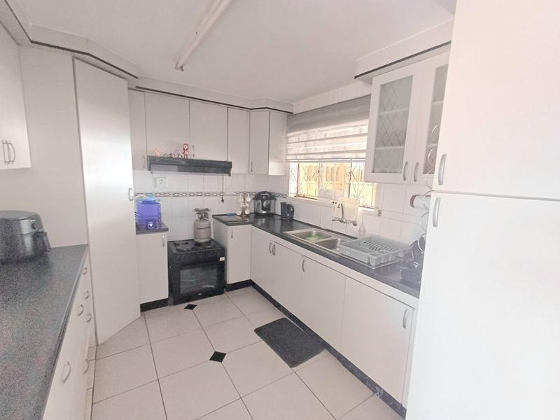 3 Bedroom Property for Sale in Clayfield KwaZulu-Natal