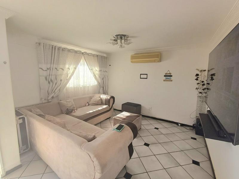 3 Bedroom Property for Sale in Clayfield KwaZulu-Natal
