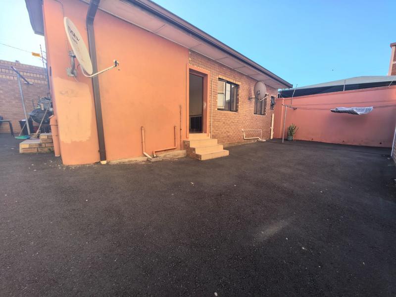 To Let 1 Bedroom Property for Rent in Morningside KwaZulu-Natal