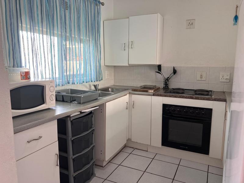 To Let 2 Bedroom Property for Rent in Margate Beach KwaZulu-Natal