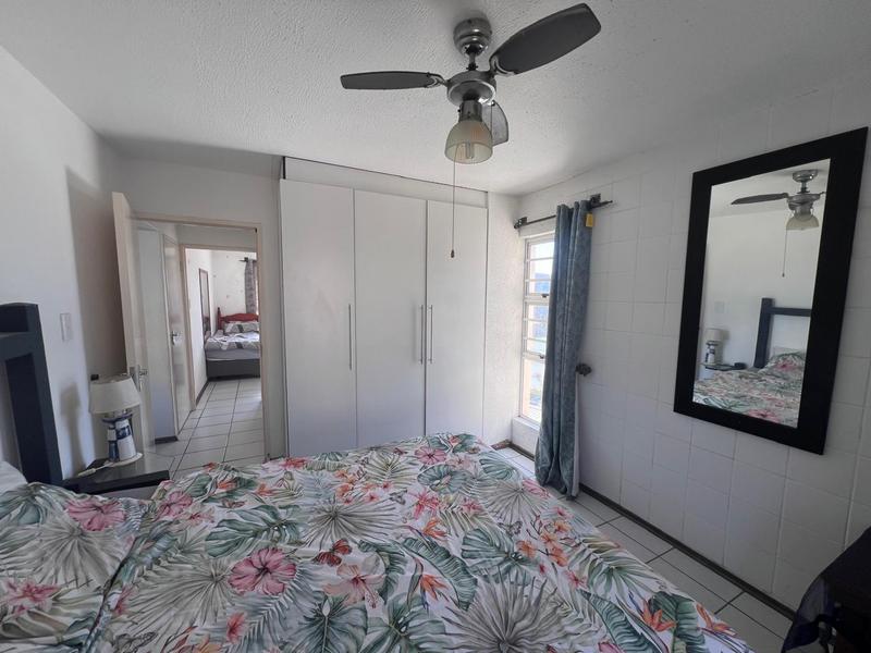 To Let 2 Bedroom Property for Rent in Margate Beach KwaZulu-Natal