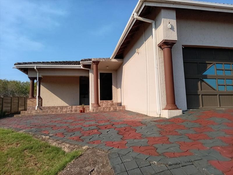 4 Bedroom Property for Sale in Empangeni Central KwaZulu-Natal