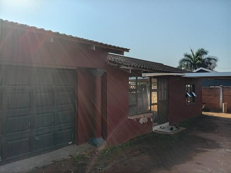 2 Bedroom Property for Sale in Umhlathuze KwaZulu-Natal