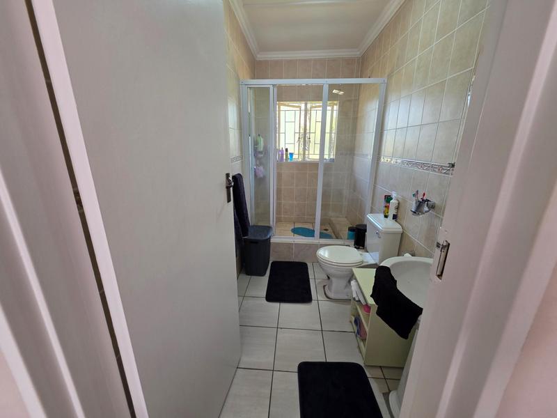 3 Bedroom Property for Sale in Huttenheights KwaZulu-Natal