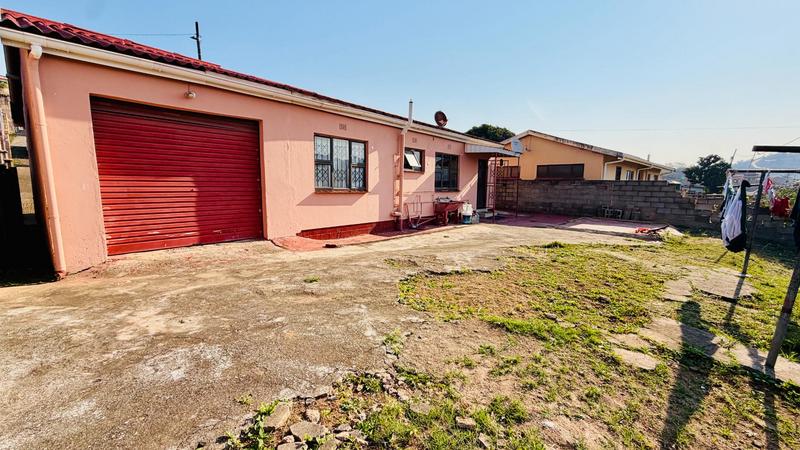 3 Bedroom Property for Sale in Umlazi KwaZulu-Natal