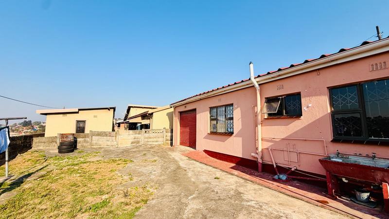 3 Bedroom Property for Sale in Umlazi KwaZulu-Natal