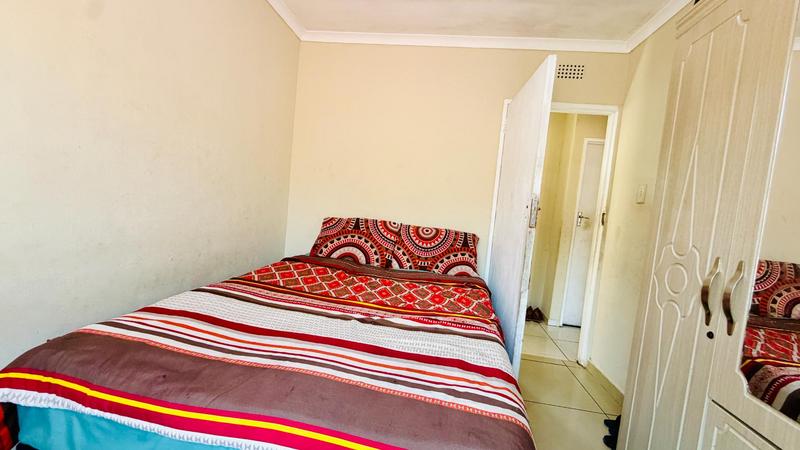 3 Bedroom Property for Sale in Umlazi KwaZulu-Natal