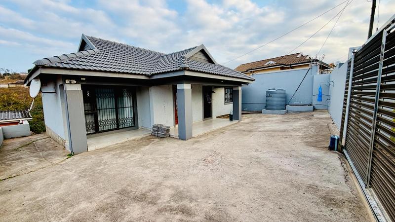 3 Bedroom Property for Sale in Kwamashu KwaZulu-Natal