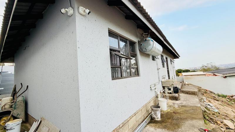 3 Bedroom Property for Sale in Kwamashu KwaZulu-Natal