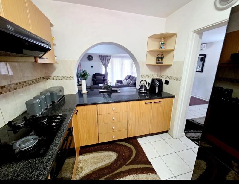 3 Bedroom Property for Sale in Amanzimtoti KwaZulu-Natal