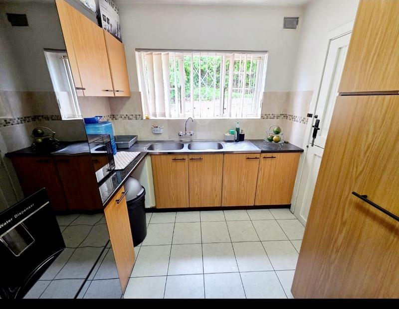 3 Bedroom Property for Sale in Amanzimtoti KwaZulu-Natal