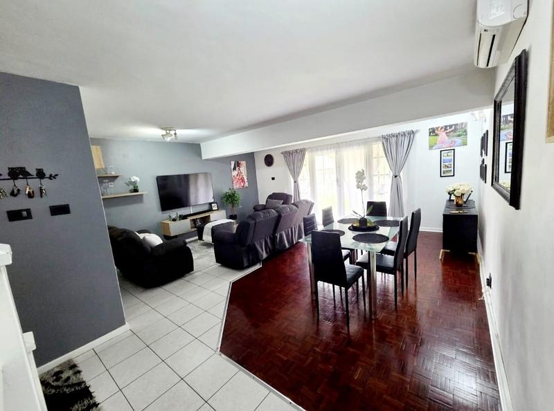 3 Bedroom Property for Sale in Amanzimtoti KwaZulu-Natal