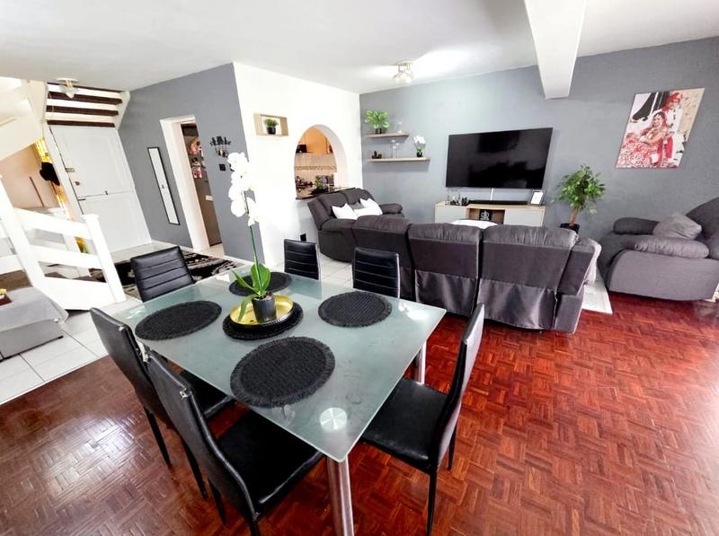 3 Bedroom Property for Sale in Amanzimtoti KwaZulu-Natal