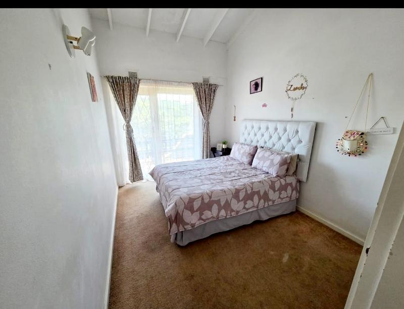 3 Bedroom Property for Sale in Amanzimtoti KwaZulu-Natal