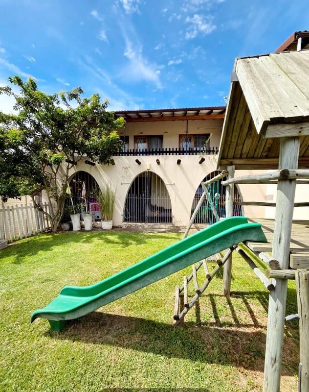 3 Bedroom Property for Sale in Amanzimtoti KwaZulu-Natal
