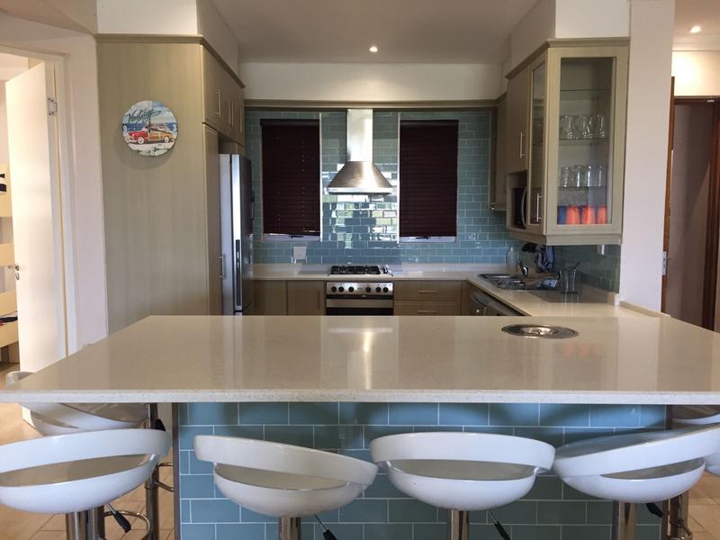 To Let 3 Bedroom Property for Rent in St Michaels On Sea KwaZulu-Natal