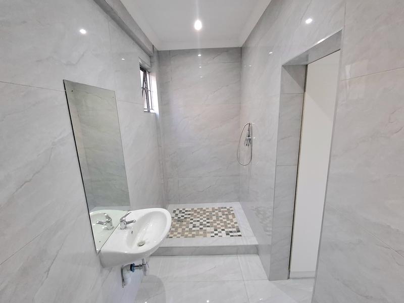 To Let 1 Bedroom Property for Rent in Reservoir Hills KwaZulu-Natal