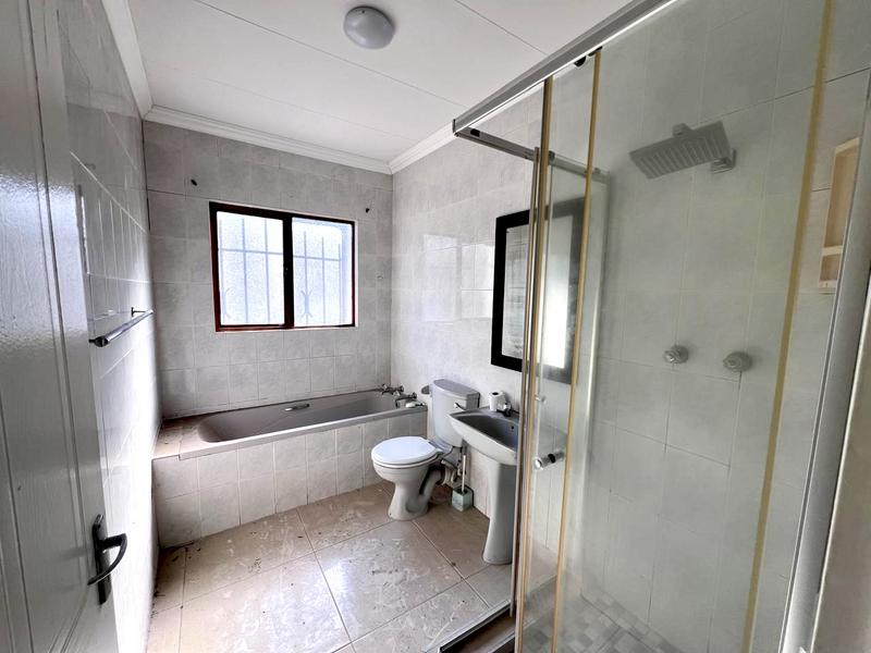 To Let 2 Bedroom Property for Rent in Oslo Beach KwaZulu-Natal