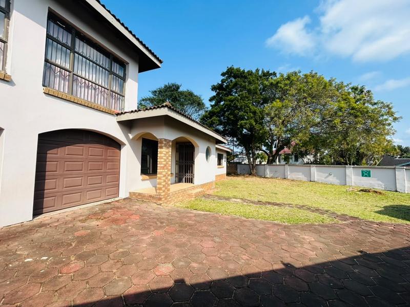 4 Bedroom Property for Sale in Meer En See KwaZulu-Natal