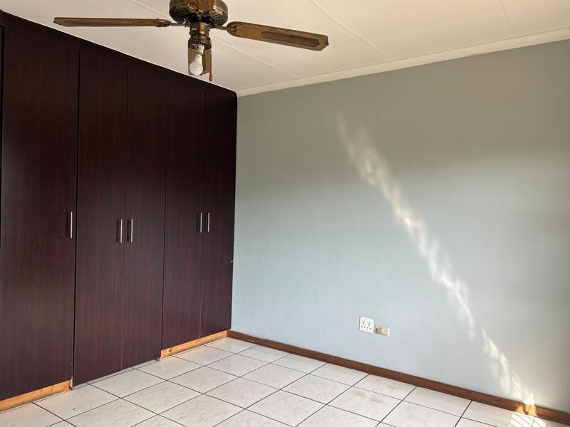 4 Bedroom Property for Sale in Meer En See KwaZulu-Natal