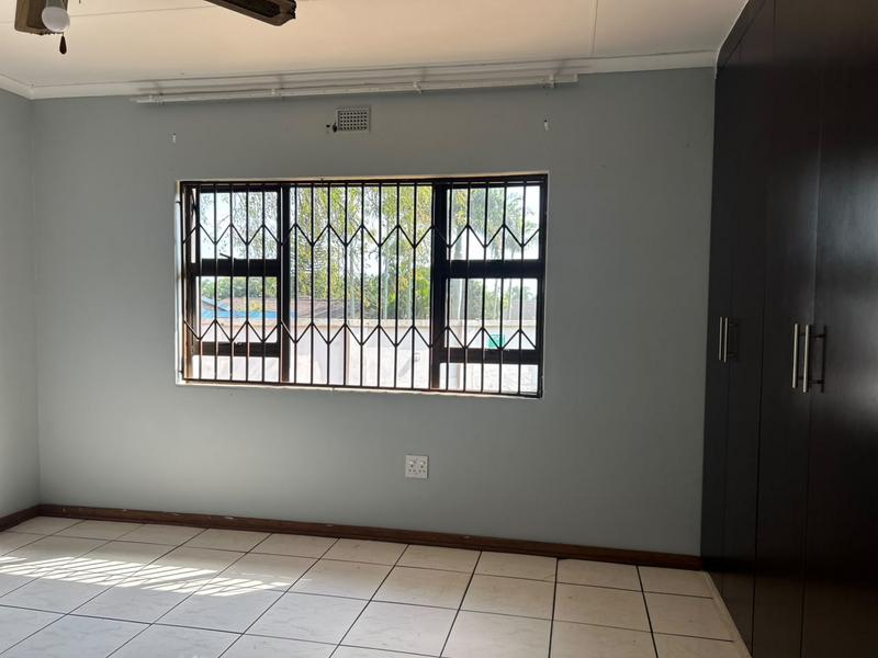 4 Bedroom Property for Sale in Meer En See KwaZulu-Natal