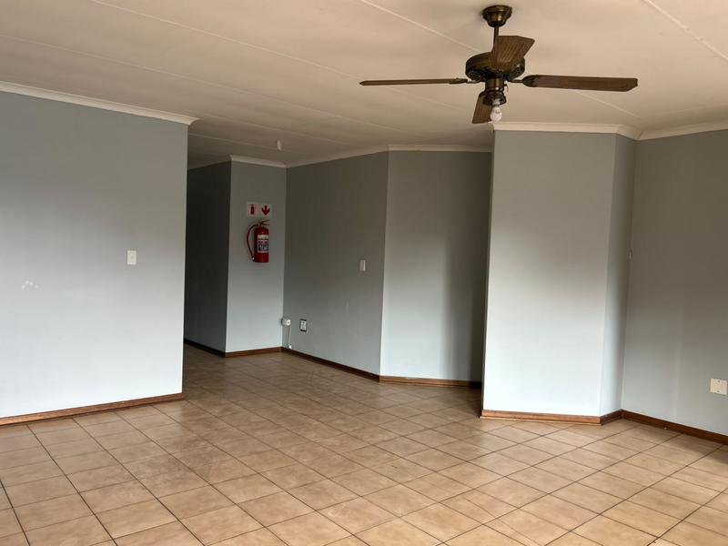 4 Bedroom Property for Sale in Meer En See KwaZulu-Natal