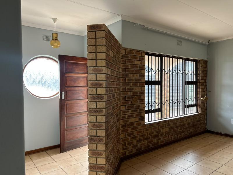4 Bedroom Property for Sale in Meer En See KwaZulu-Natal