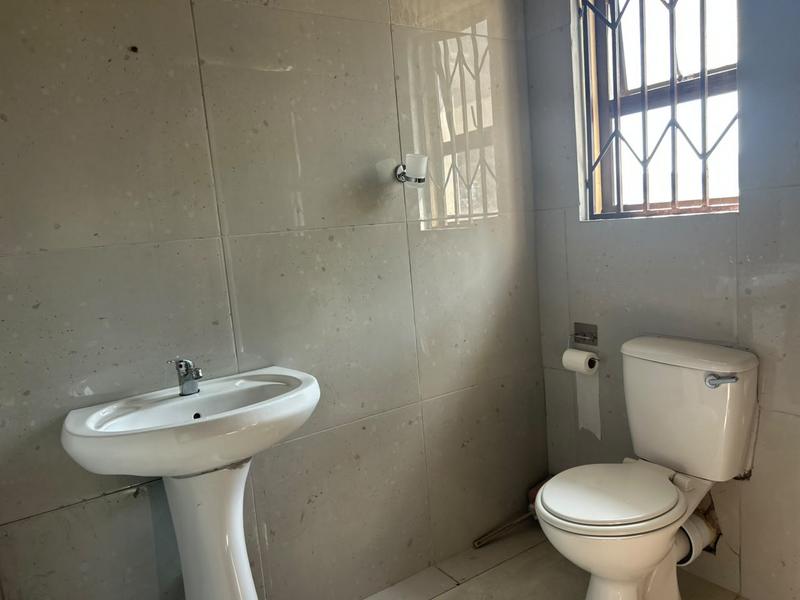 4 Bedroom Property for Sale in Meer En See KwaZulu-Natal