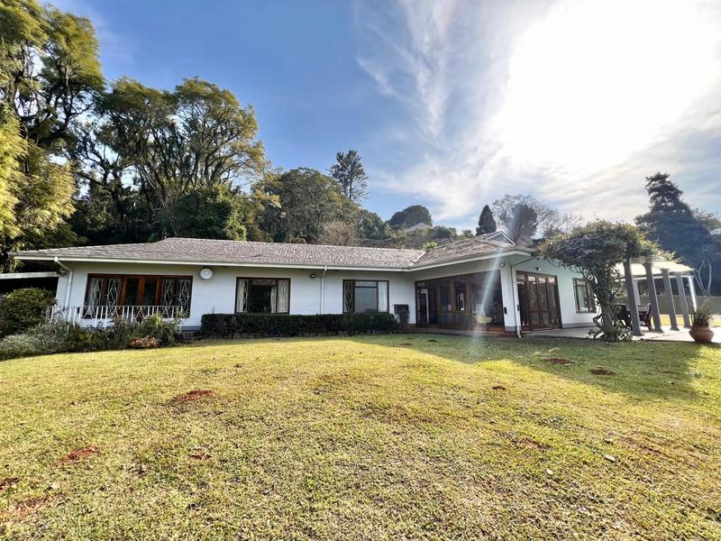 5 Bedroom Property for Sale in Athlone KwaZulu-Natal