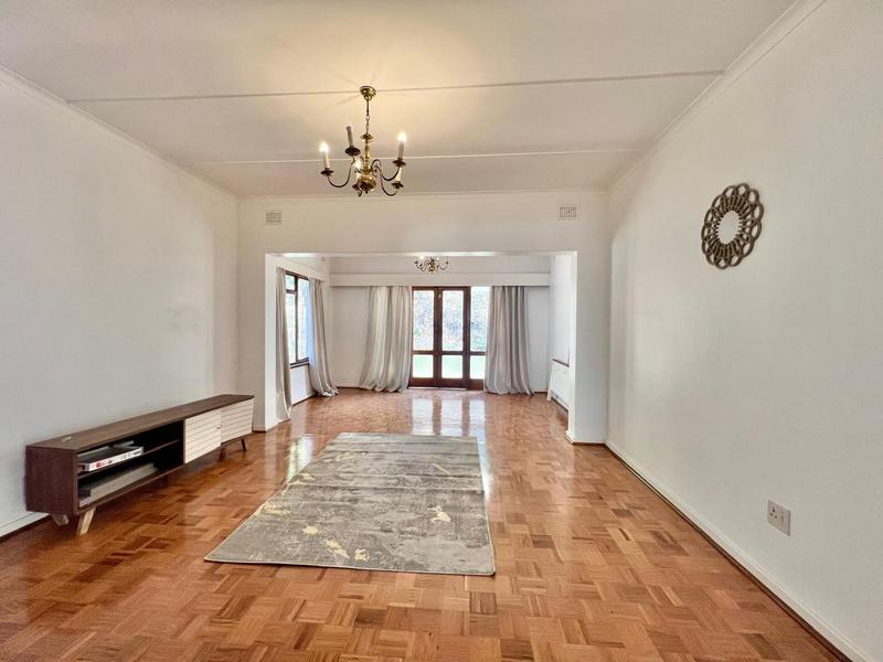 5 Bedroom Property for Sale in Athlone KwaZulu-Natal